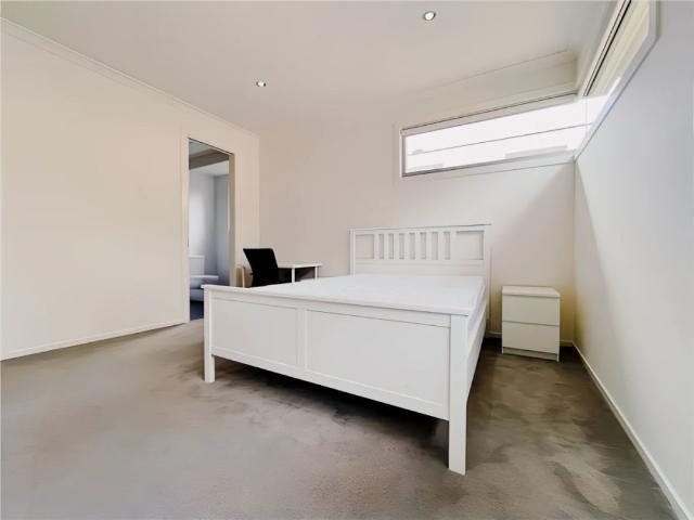 149 Amy Ackman St, Canberra