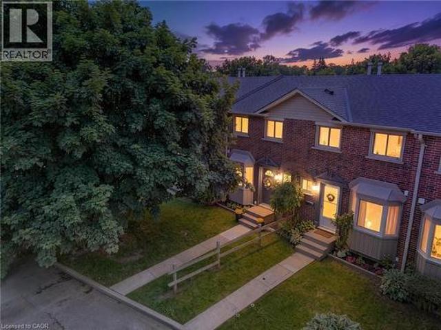 149 Brantwood Park Road Unit# D, Brantford, ON, N3P 1X9 townhouse for sale | Listing ID 40855 | Royal LePage