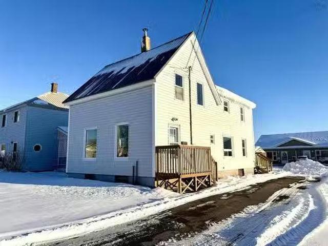 149 East Pleasant Street, Amherst, NS, B4H 1N4 house for sal.