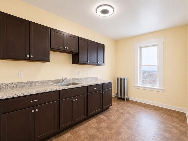 149 Essex Street Unit 3R, Holyoke, US, MA