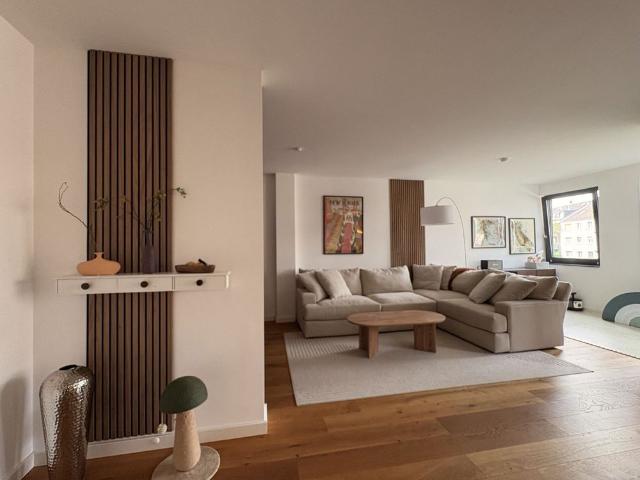 149 m² purer Wohnkomfort Moderne 3 Zimmer Wohnung mit Stil und Raumgefühl!