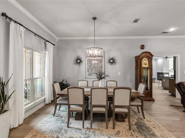 149 Saint Andrews Drive E