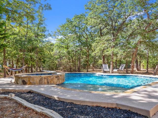 149 Spanish Oak Trail, Elgin, TX 78621 | MLS #4984