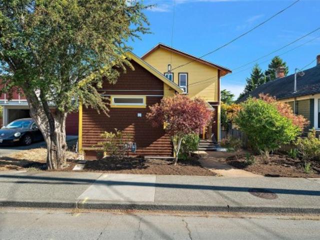 149 St. Lawrence St, Victoria, BC, V8V 1X9 house for sale | Listing ID 1050 | Royal LePage