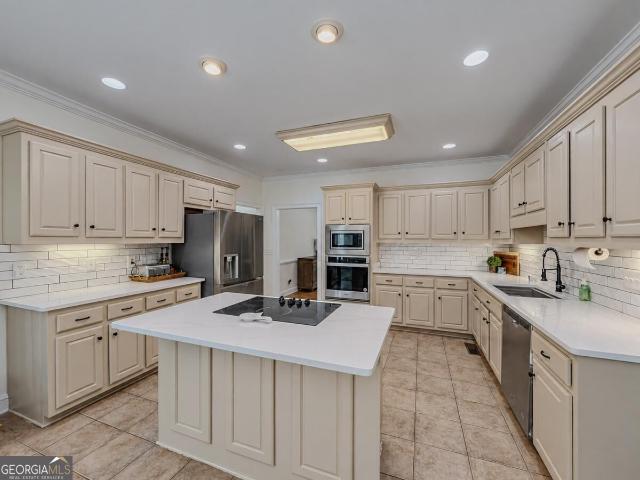 149 Robson Trail