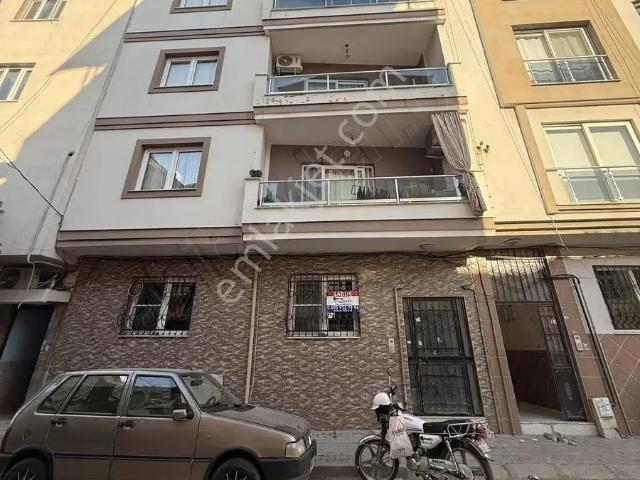 149m2 Pazar Camii'ne Yakın Satılık Bahçe Teraslı 3+1