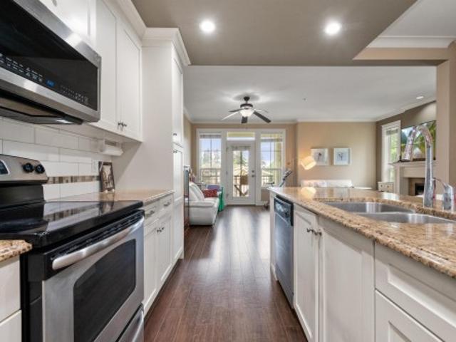 14 45 Soowahlie Crescent, Chilliwack, BC, V2R 0S6 townhouse for sale | Listing ID R3160 | Royal LePage
