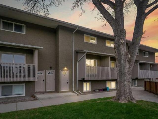 14 811 Avenue Nw, Calgary, AB, T3B 3P3 townhouse for sale | Listing ID A2349 | Royal LePage