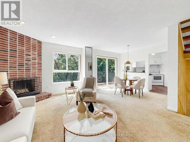14 20 Budgell Terrace, Toronto, ON, M6S 1B4 townhouse for sale | Listing ID W13452 | Royal LePage