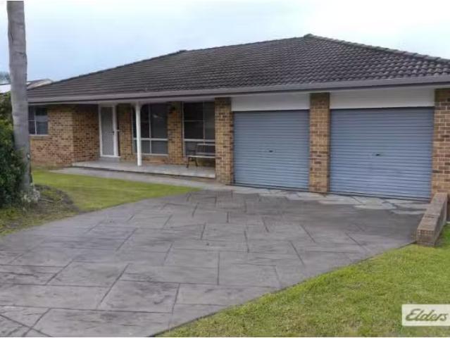 14 Talawong Drive, Taree House for rent Listed by Carly Mcgil.