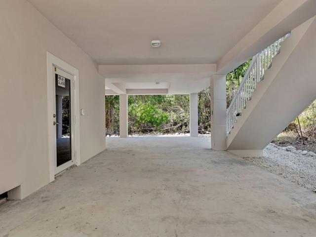 14 Tarpon Ave, Key Largo, FL 33037 | MLS #617170