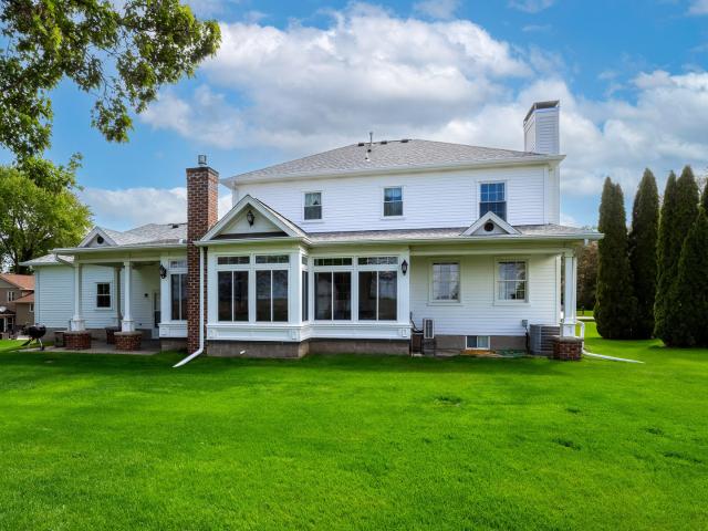 14 Timberlane Drive