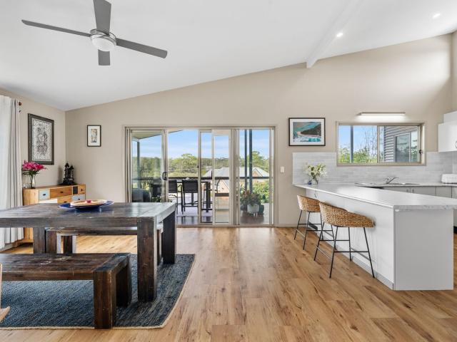 14 Torquay DriveLake Tabourie NSW 2539, Australia
