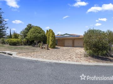 14 Trafalgar GardensMarangaroo WA 6064, Australia