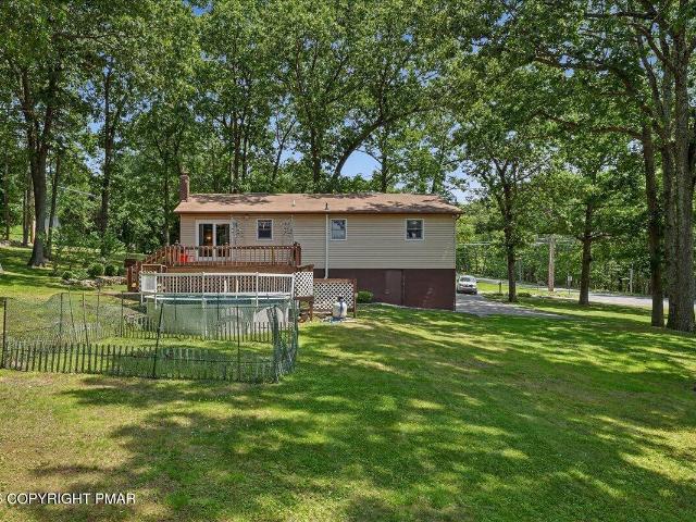 14 Twin Oaks Road