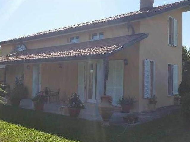 14 vani 240mq