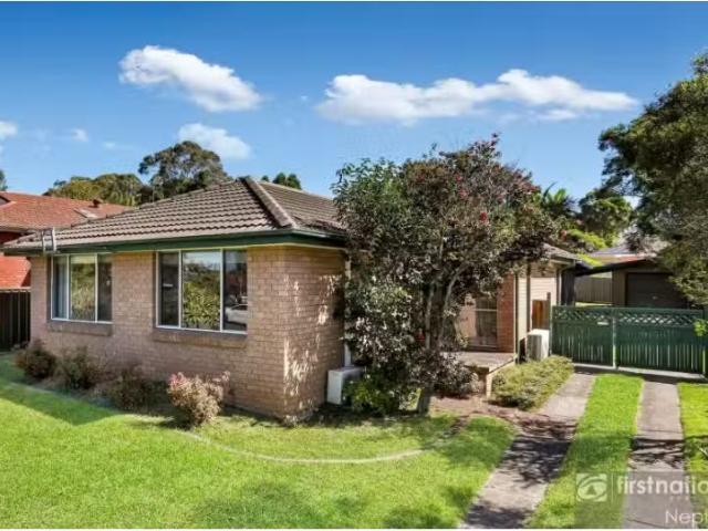 14 Valparaiso Avenue, Toongabbie House for rent Listed by Ren.