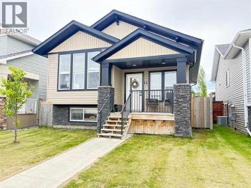 14 Village Crescent, Red Deer, AB, T4R 0P3 house for sale | Listing ID A2319 | Royal LePage