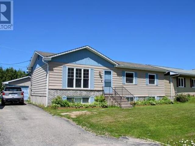 14 Wendego Street, Manitouwadge, ON, P0T 2C0 house for sale | Listing ID TB2601 | Royal LePage