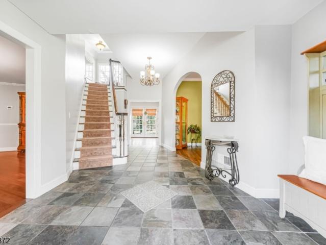 14 Weinmanns Blvd
