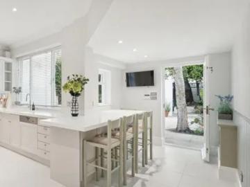 14 Wilton Place, London, SW1X 7RL, United Kingdom | 5 bed townhouse for rent #131906084 | Rentberry