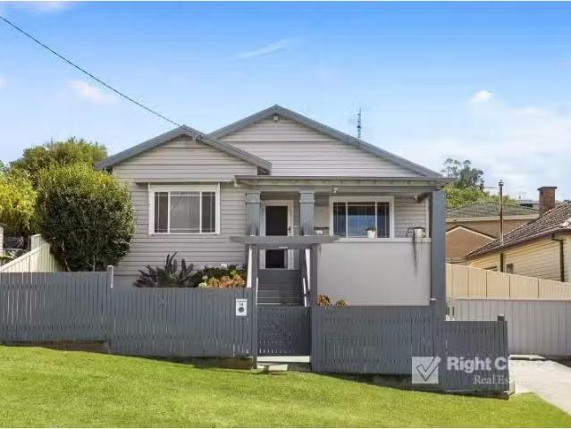 14 William Street, Figtree House for rent Listed by Right Cho.