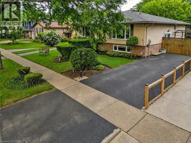 14 Woodeden Road, Grimsby, ON, L3M 4N4 house for sale | Listing ID 40854 | Royal LePage