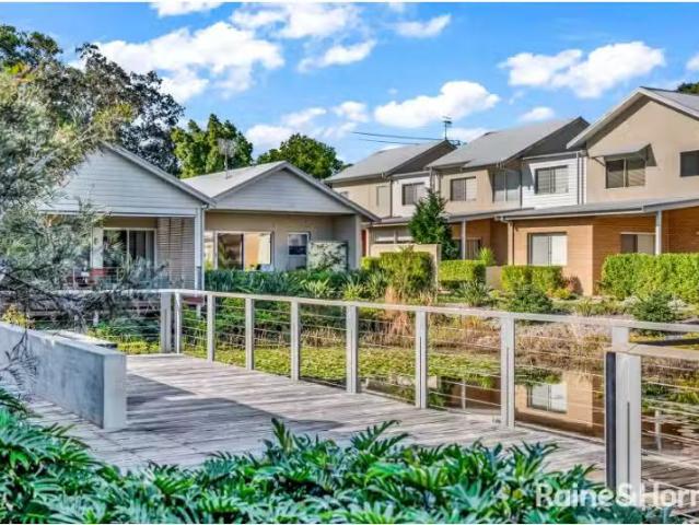 14 Yalinbah Street, TEA GARDENS Townhouse for rent Listed by.