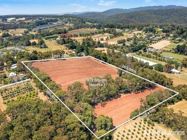 14 Acres of Lifestyle Opportunity