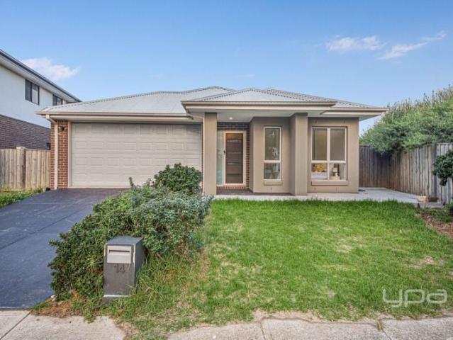 14 Aldinga Avenue, Point Cook