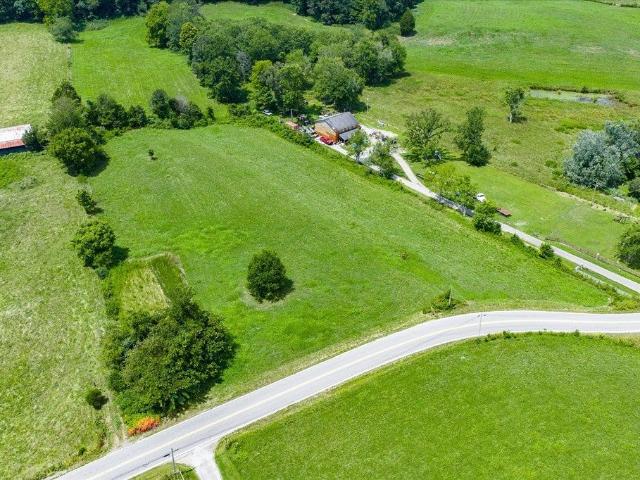 14 Alexander Ln, Byrdstown, TN