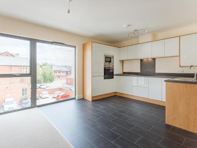 14 Athelstan House 2 bed apartment to rent £1,350 pcm £312 pw