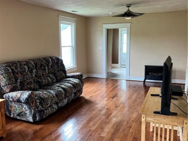 14 B Ave