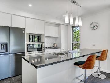 14 Barnfield Street, Mount Low, QLD 4818 House for Rent Ray White Townsville
