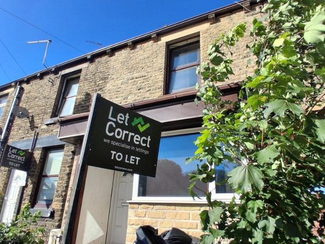 14 Barnsley Road, Barnsley S73 1 bed in a house share to rent £542 pcm £125 pw