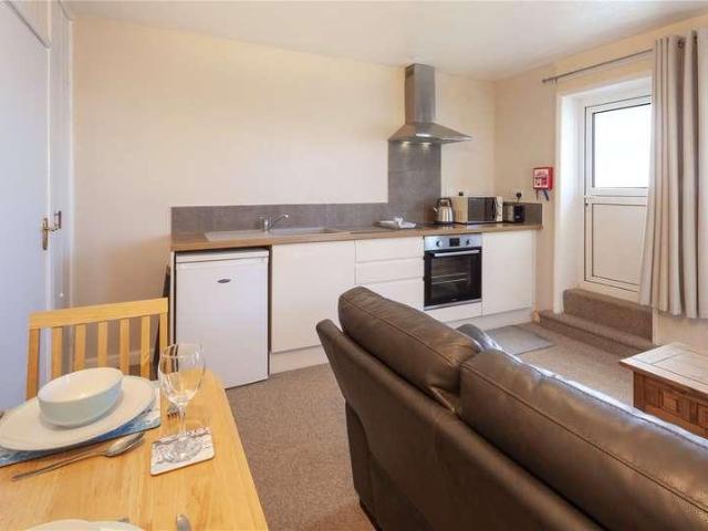 14 bed house for sale