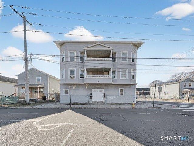 14 bedroom, Bridgeport CT 06608 104352279