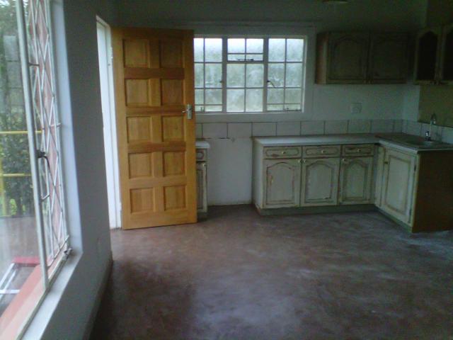 14 Bedroom House For Sale in Mnandi