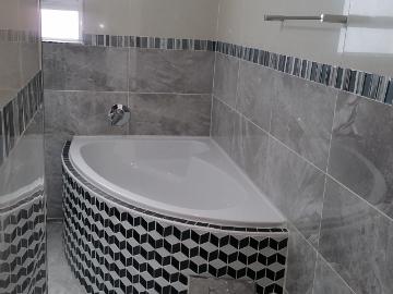 14 Bedroom House For Sale in Bassonia