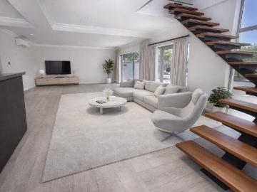 14 Bedroom House For Sale in Sanddrift