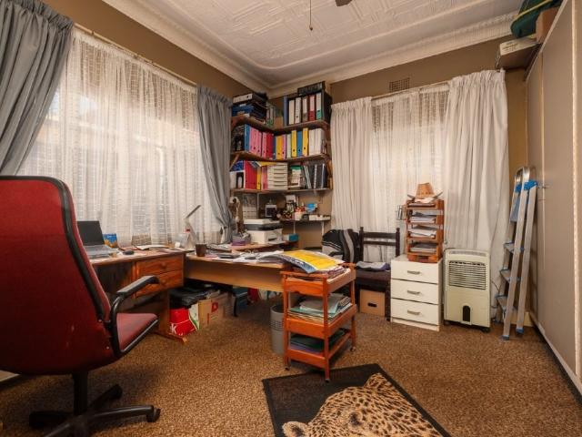 14 Bedroom House For Sale in Turf Club