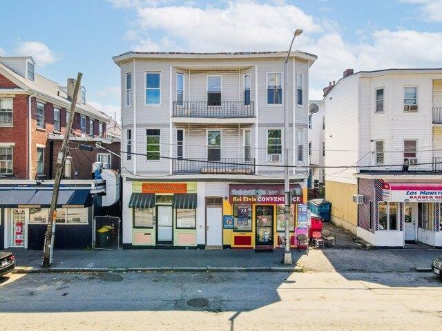 14 bedroom, Lowell MA 01854 105403441