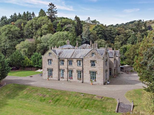 14 bedroom country house for sale