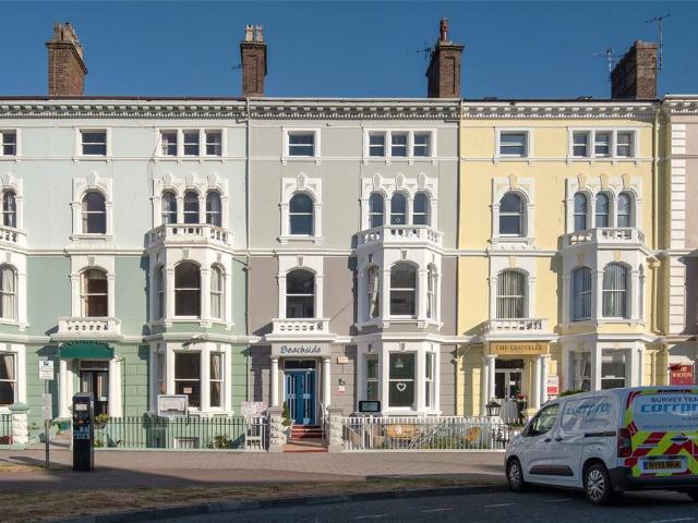 14 bedroom terraced house for sale