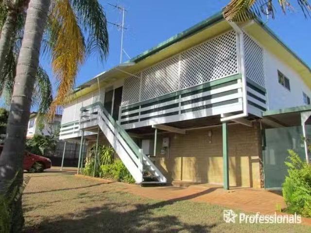 1/4 Bedsor Street, West Gladstone, QLD 4680