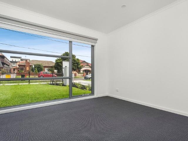 1/4 Berry Street, Essendon North VIC 3041