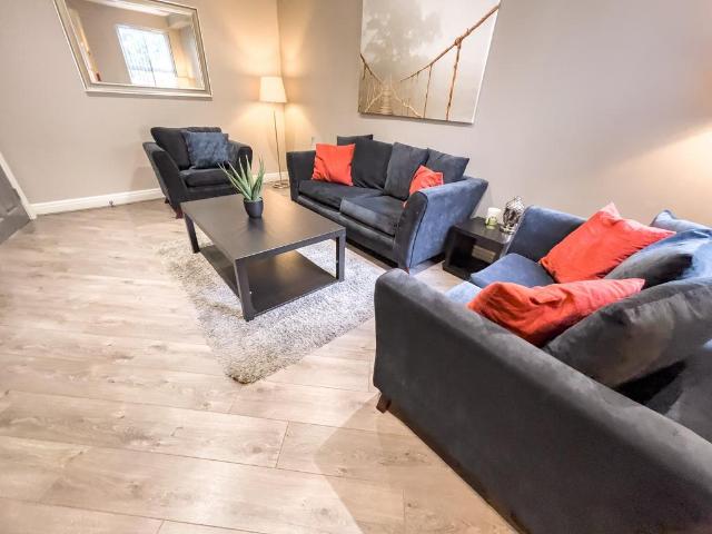 14 Birstall Road, Liverpool, L6 9AH, United Kingdom | 6 bed townhouse for rent #134705146 | Rentberry