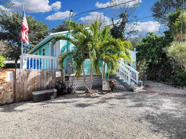 14 Bonita Ave, Key Largo, FL 33037 | MLS #619057
