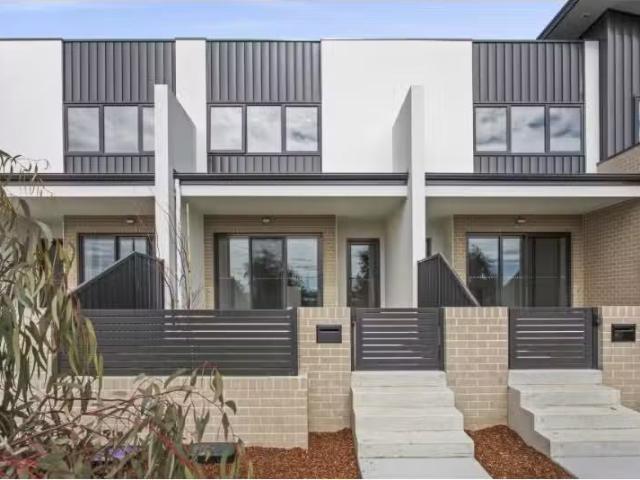 14 Borg Street, Googong Townhouse for rent Listed by Amanda L.