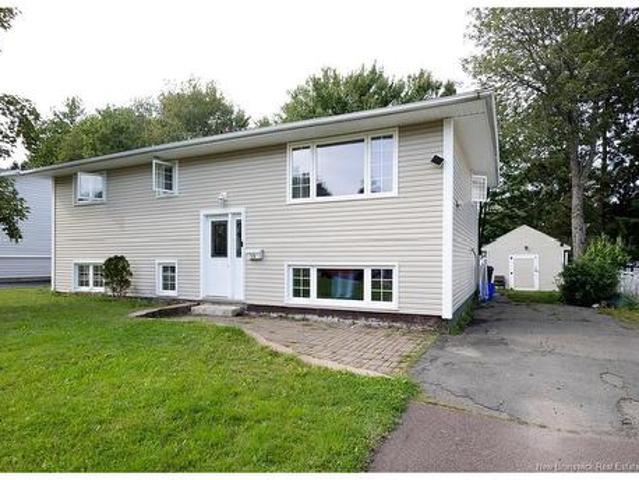 14 Brewster St, Riverview, NB, E1B 3M8 house for sale | Listing ID NB147678 | Royal LePage